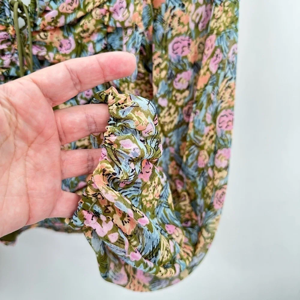 FREE PEOPLE MED Mabel garden combo woman ruch puff sleeve milkmaid floral blouse